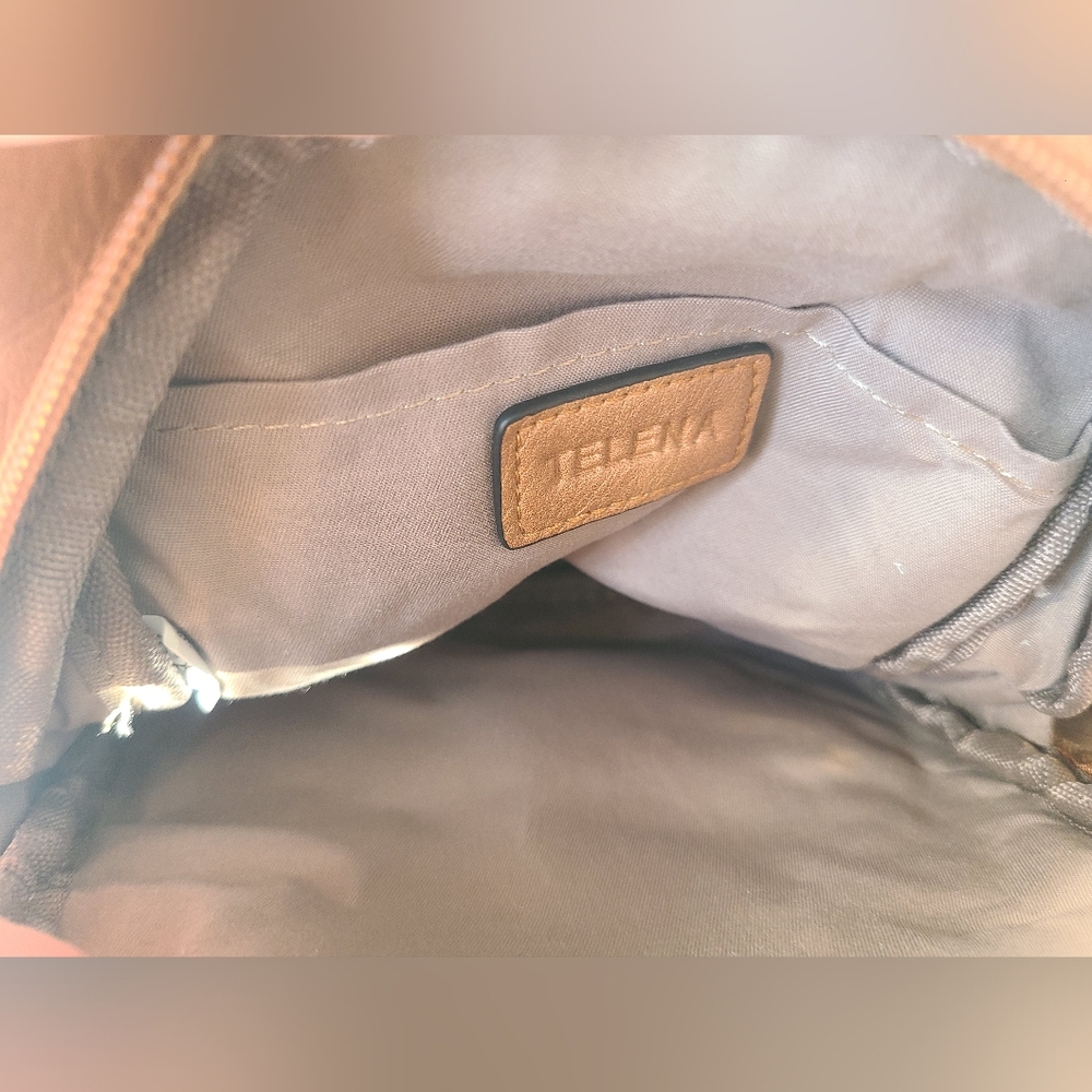 FannyPack - Picture 6 of 6